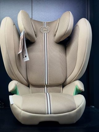 Autosedačka- Cybex Solution G2 Fix PLUS / Almond Beige 🚗 👶🏼 #ostrava #czechrepublic #moravskoslezskykraj #moravian...